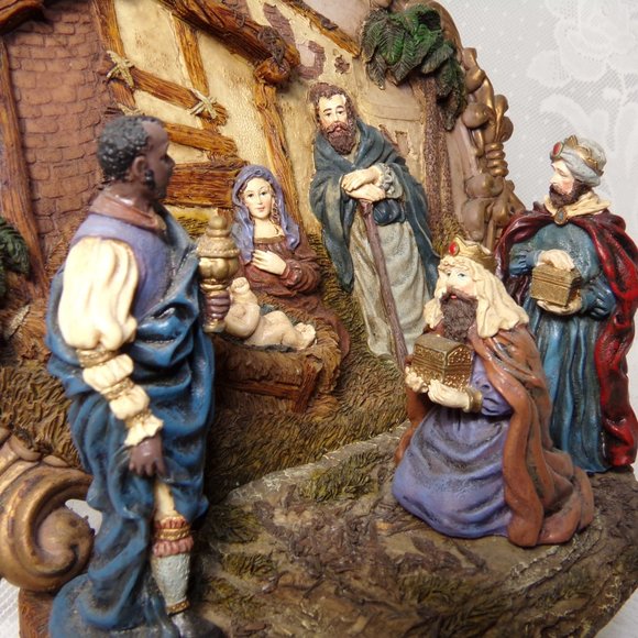 Christmas Ceramic Nativity Mary Joseph Jesus and the three king's TWO Piece. - Picture 7 of 16